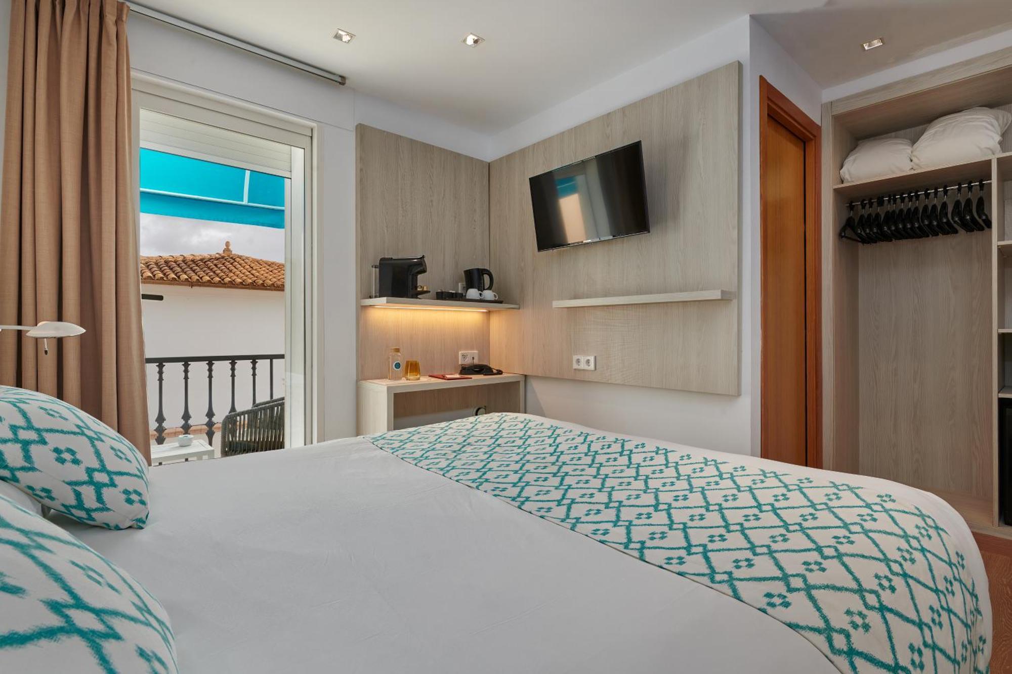 Hotel Colonial Colonia de Sant Jordi Екстер'єр фото