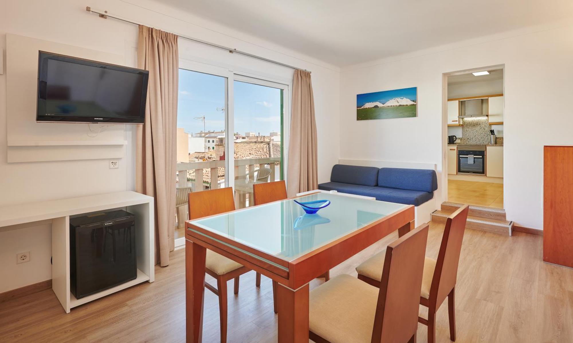 Hotel Colonial Colonia de Sant Jordi Екстер'єр фото